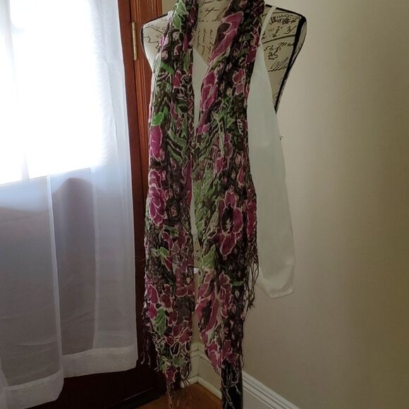 NWOT Delia*s multi-colored floral scarf - Picture 5 of 7